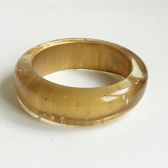 Vintage Clear Lucite Gold Tone Flecks Confetti Asymmetrical Chunky Wavy Bangle - Picture 3 of 6